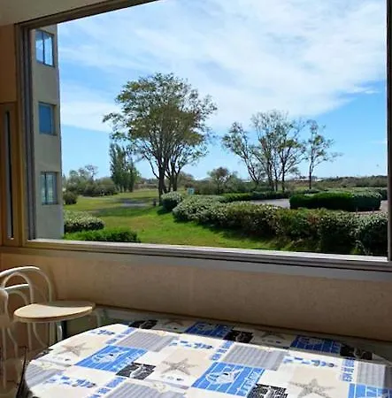 Apartment 4 Pers, 1 Chambre, Loggia, Piscine + Parking A 50m De La Mer - Ref Amou07