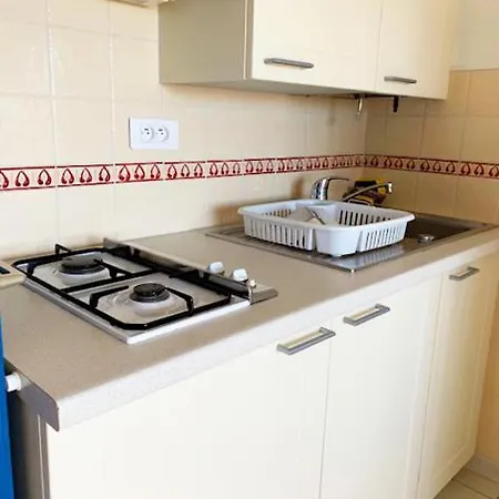 Apartment 4 Pers, 1 Chambre, Loggia, Piscine + Parking A 50m De La Mer - Ref Amou07 *