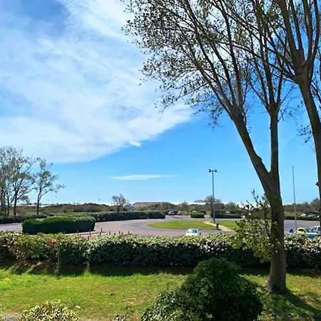 Apartment 4 Pers, 1 Chambre, Loggia, Piscine + Parking A 50m De La Mer - Ref Amou07 *